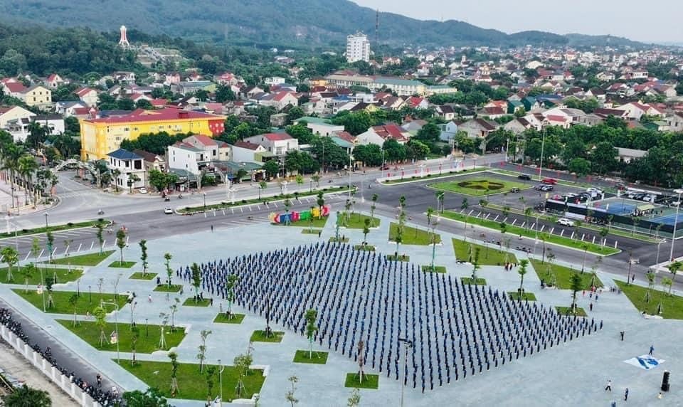 Jóvenes de Ha Tinh se reúnen en Vietnam. Foto 6.