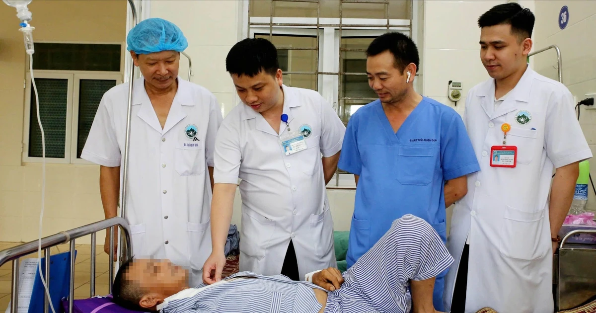 Ton កាត់សរសៃ jugular នៅក