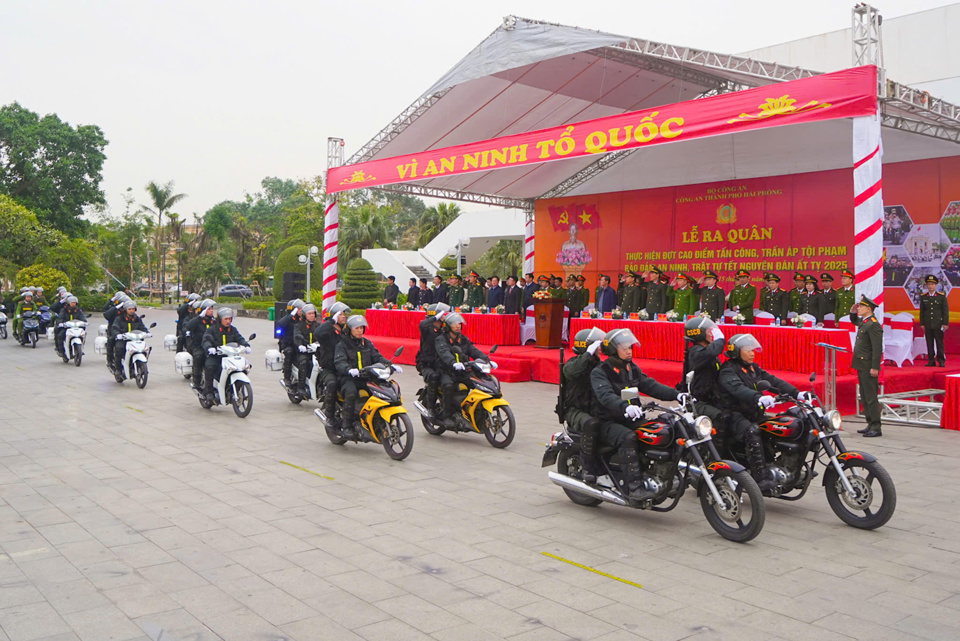 La policía de las ciudades de Hai Phong y Hai Duong lanza una ofensiva contra el crimen durante el Tet 2025 - Foto 1