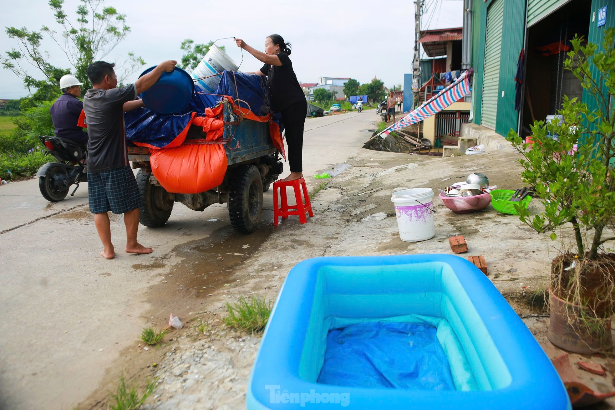 L'eau a inondé le toit, tout le village s'est transformé en une « oasis » photo 13