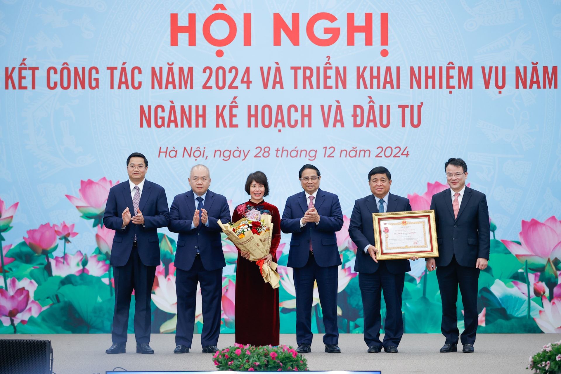 Thủ tướng: Ngành kế hoạch-đầu tư và thống kê tiếp tục phát huy tinh thần '5 tiên phong'- Ảnh 5.