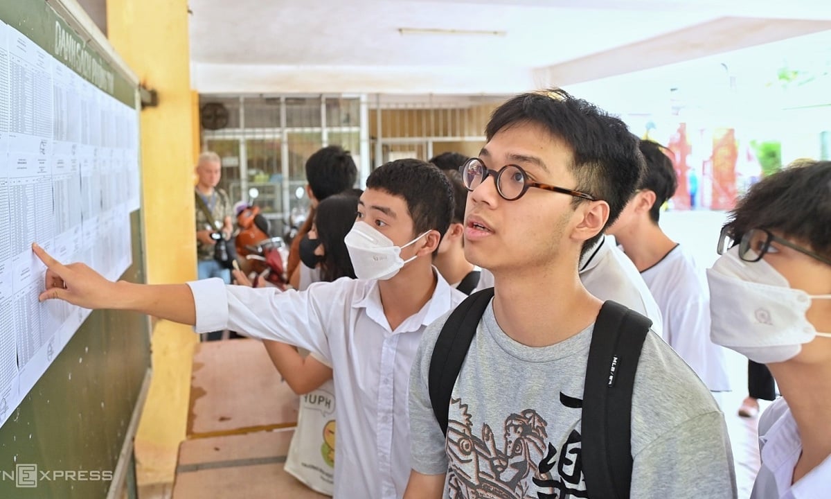 De nombreuses écoles prennent en compte les relevés de notes du lycée pour l’admission dans le domaine médical.