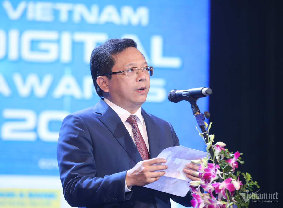 W-vietnamesischer-digital-transformation-award-8-1.jpg