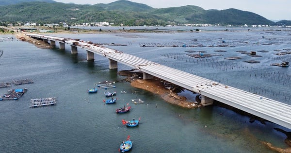 Le pont Thanh Duc, d'une valeur de 265 milliards de dollars, devrait être achevé début 2025