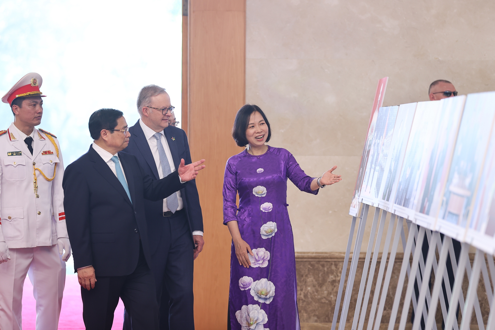 Le Premier ministre Pham Minh Chinh rencontre le Premier ministre australien Anthony Albanese photo 5