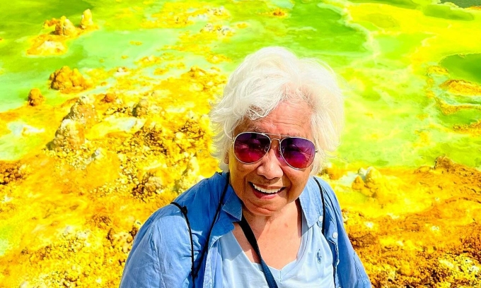 Yu tại núi lửa Dallol, Ethiopia. Ảnh: Business Insider