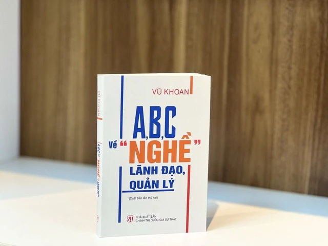 Publicación de un libro sobre "liderazgo" del ex viceprimer ministro Vu Khoan