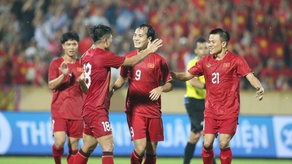 Vietnam team rose 2 places on FIFA rankings; where are the Southeast Asian representatives?