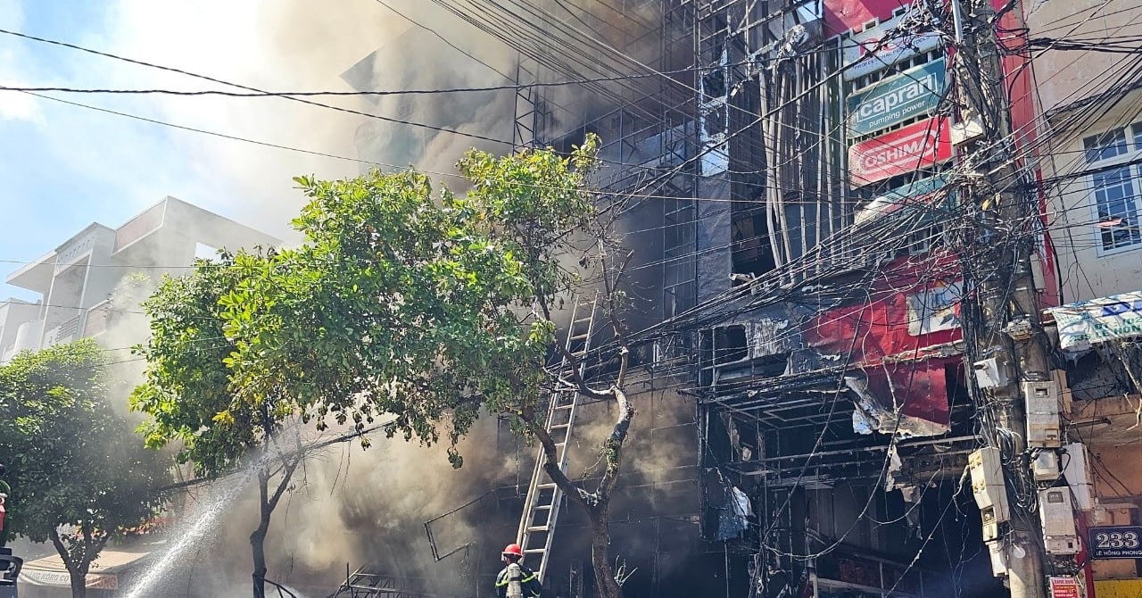 El incendio en el centro de la ciudad de Buon Ma Thuot fue causado por un cortocircuito eléctrico.