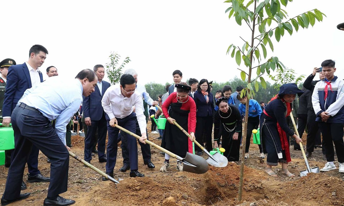 Chủ tịch nước: Mỗi cây được trồng là món quà vô giá gửi thế hệ mai sau