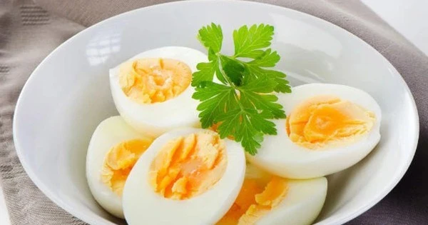 Người có cholesterol cao nên ăn bao nhiêu trứng mỗi ngày?