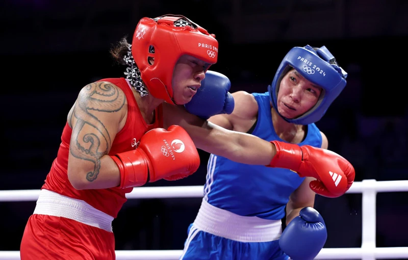 Ha Thi Linh won overwhelmingly in the opening match of the Paris Olympics.