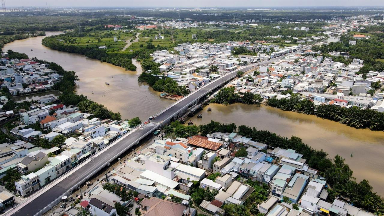 ホーチミン市は郊外の2つの地区に、総工費約1兆ベトナムドン相当の2つの橋を開通させようとしている。