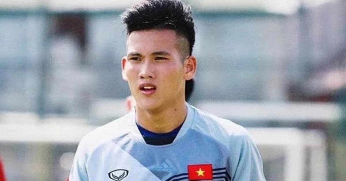 Cựu thủ môn U19 Việt Nam nhận án phạt cực nặng vì lý do bất ngờ