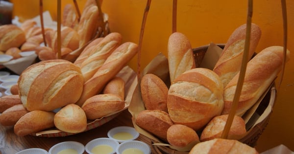 The Story of Bread" on the occasion of "Vietnamese Bread Day"