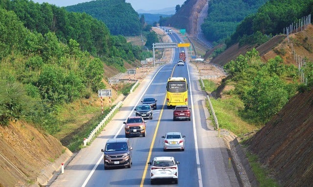 Política - El Primer Ministro ordena la modernización temprana de las carreteras de dos carriles