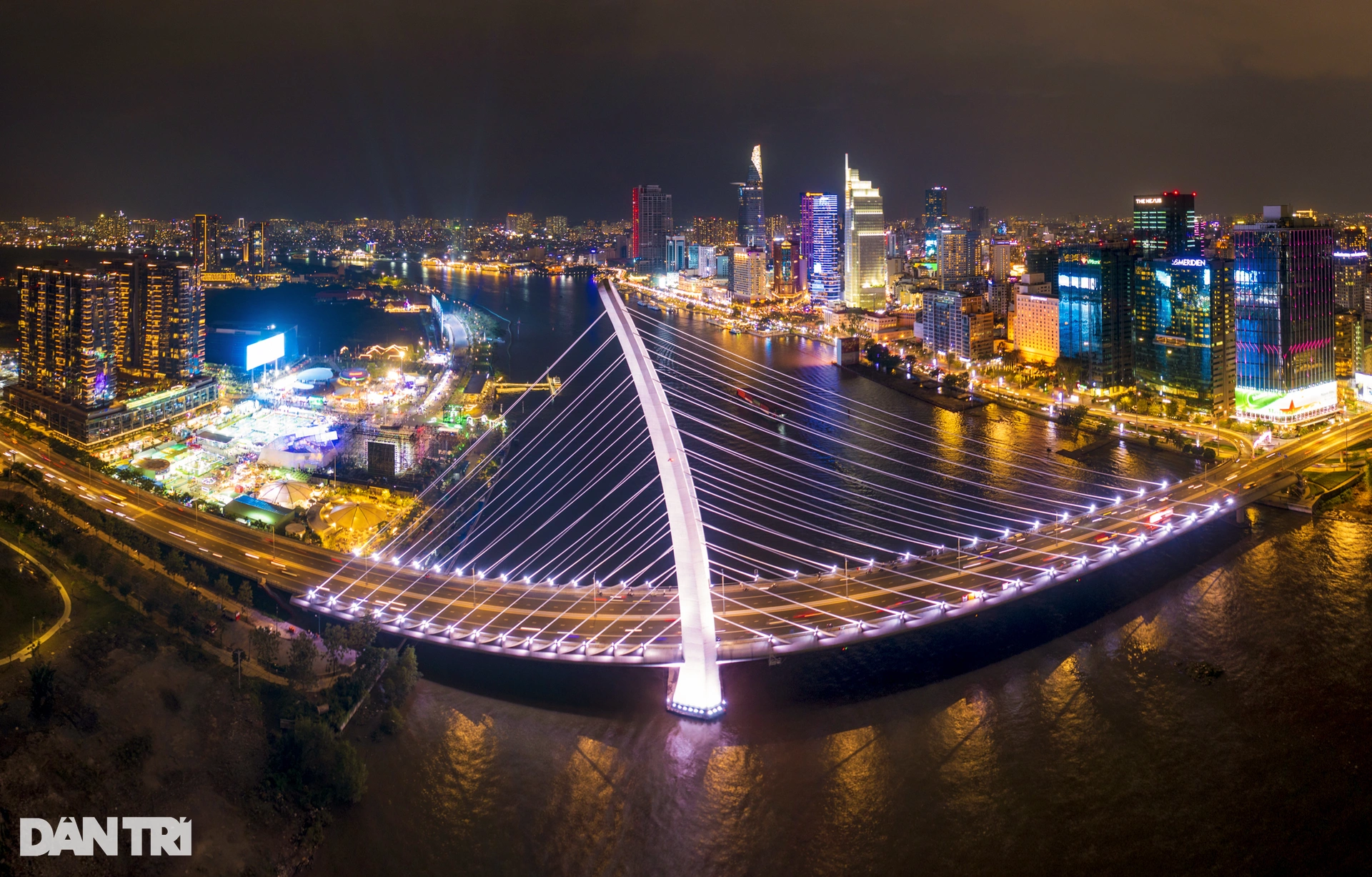 Ba Son Bridge is sparkling with an artistic lighting system.