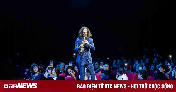 Nam A Bank accompagne « Kenny G Live In Vietnam » pour diffuser des valeurs humanistes