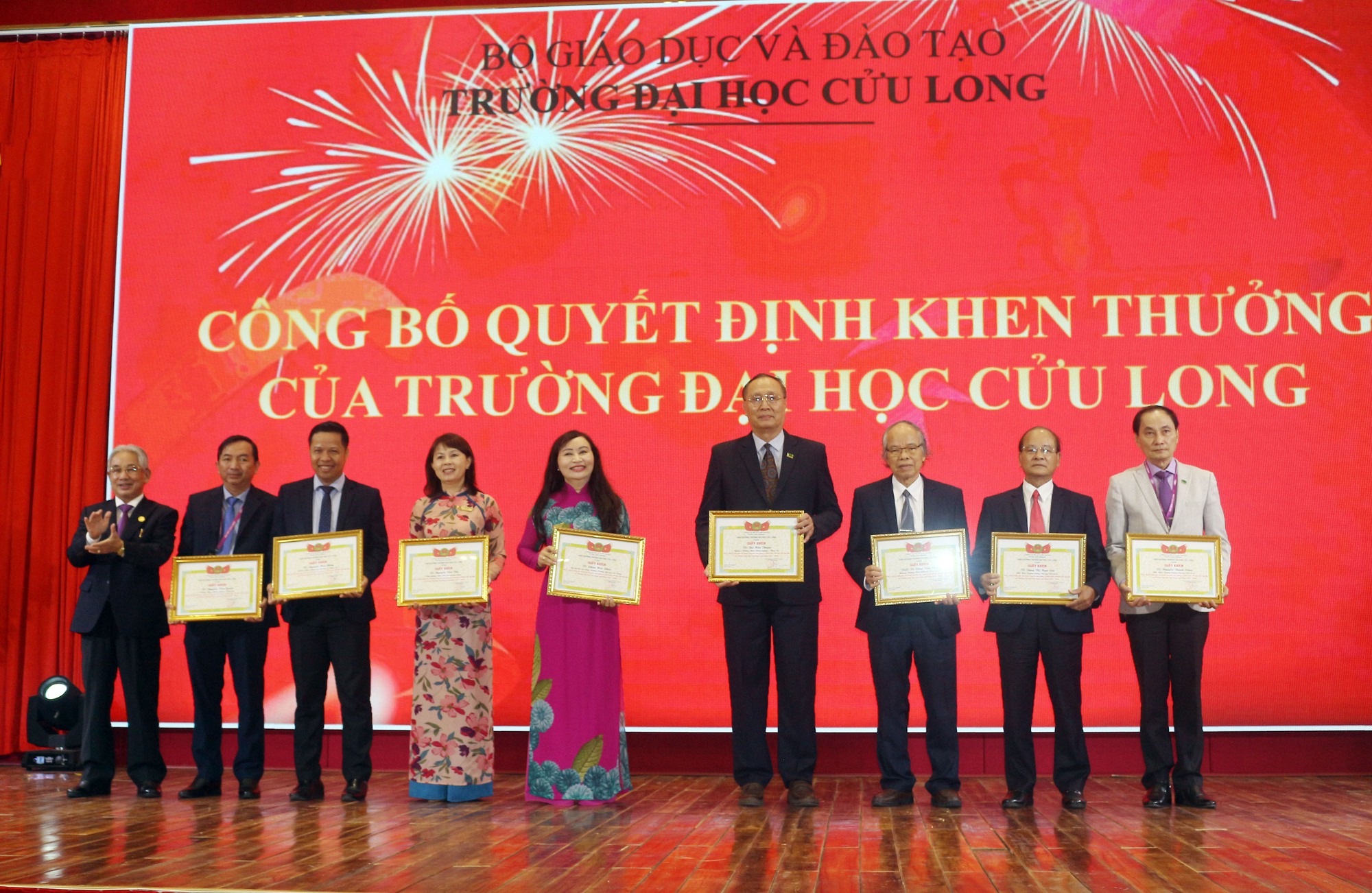 Trường ĐH Cửu Long tổng kết 10 năm đào tạo sau đại học - Ảnh 5.