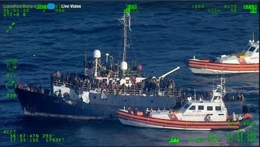Rescatan a 1200 refugiados del mar 1