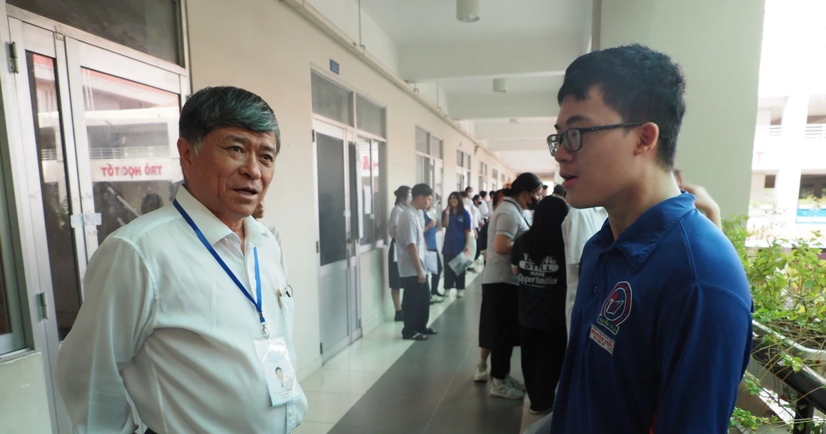 Le Département de l'éducation et de la formation d'Ho Chi Minh-Ville répond au cas d'un superviseur ayant signé au mauvais endroit sur la feuille d'examen.