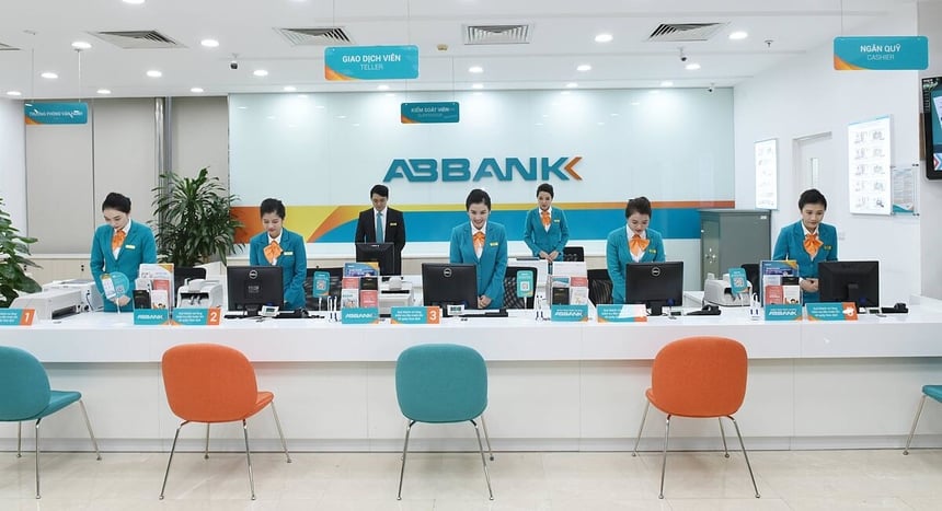 ข่าวร้ายก็คือ กลุ่ม abbank ยังคงมีส่วนเกี่ยวข้องกับการปล่อยเงินกู้นอกระบบให้กับพี่น้องของประธานอยู่