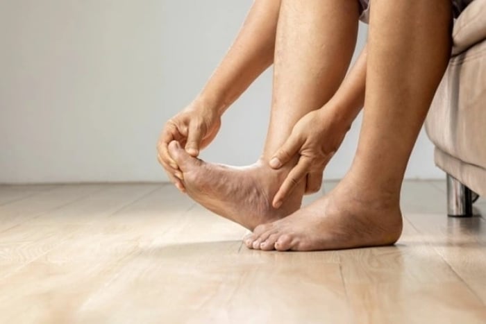 Many signs on the feet can signal that the kidneys are 