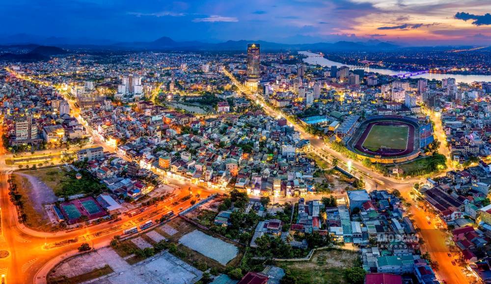 26.1.2024, Thủ tướng Chính phủ ban hành Quyết định số 108/QĐ-TTg phê duyệt Quy hoạch chung đô thị Thừa Thiên Huế đến năm 2045, tầm nhìn đến năm 2065, trong đó nêu rõ lộ trình Thừa Thiên Huế trở thành đô thị trực thuộc Trung ương. Toàn bộ địa giới hành chính Thừa Thiên Huế với tổng diện tích khoảng 4.947,1 km2 sẽ nằm trong phạm vi quy hoạch. 