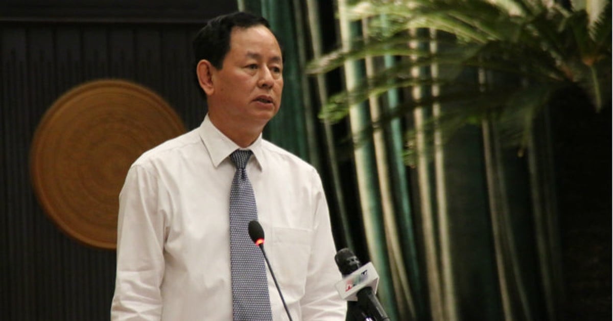 Advertencia al exdirector del Departamento de Impuestos de la ciudad de Ho Chi Minh, Tran Ngoc Tam