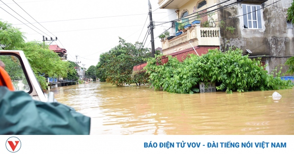 Las universidades se apresuran a registrar a los estudiantes en las zonas afectadas por las inundaciones para apoyarlos