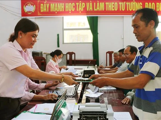 Ngân hàng thúc giải ngân vốn tín dụng ngay từ đầu năm