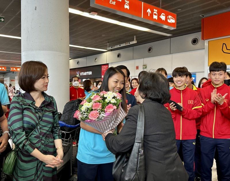 Vietnam women's team arrives in Poland