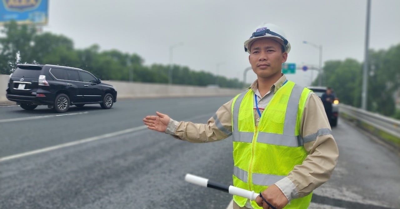 Road patrol and the story of catching buffalo on the highway during Tet