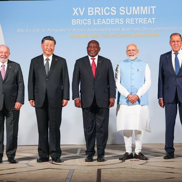 Hội nghị Thượng đỉnh BRICS và xu hướng phi USD “không thể đảo ngược”