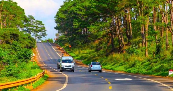 Après la décentralisation, quels itinéraires seront gérés par le Département des routes ?