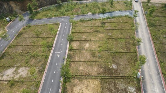 土地評価証明書の発行に関する規制を撤廃する提案。バクザン省は1,200区画以上の土地の分割と販売を許可