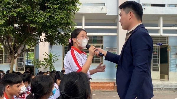 학교 개학일에 귀중하고 인도적인 메시지를 전하고 싶습니다...