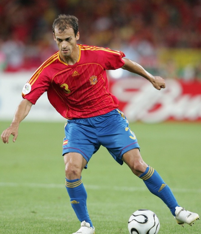 Pernia thời còn khoác áo tuyển Tây Ban Nha dự World Cup 2006 tại Đức. Ảnh: AFP