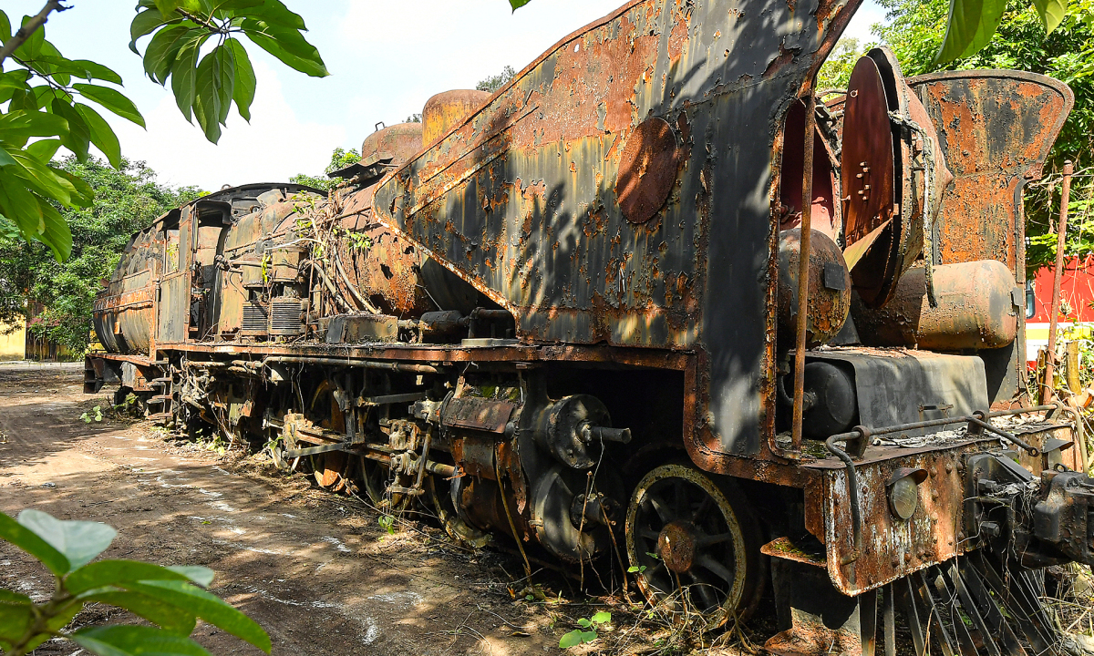 รถไฟพิเศษพานักท่องเที่ยวเยี่ยมชมเทศกาลการออกแบบและความคิดสร้างสรรค์ที่ฮานอย