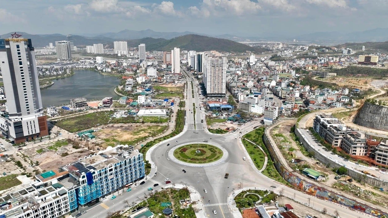 "Hồi sinh" nhanh chóng sau siêu bão Yagi, Hạ Long trở lại với diện mạo tươi sáng và đổi mới