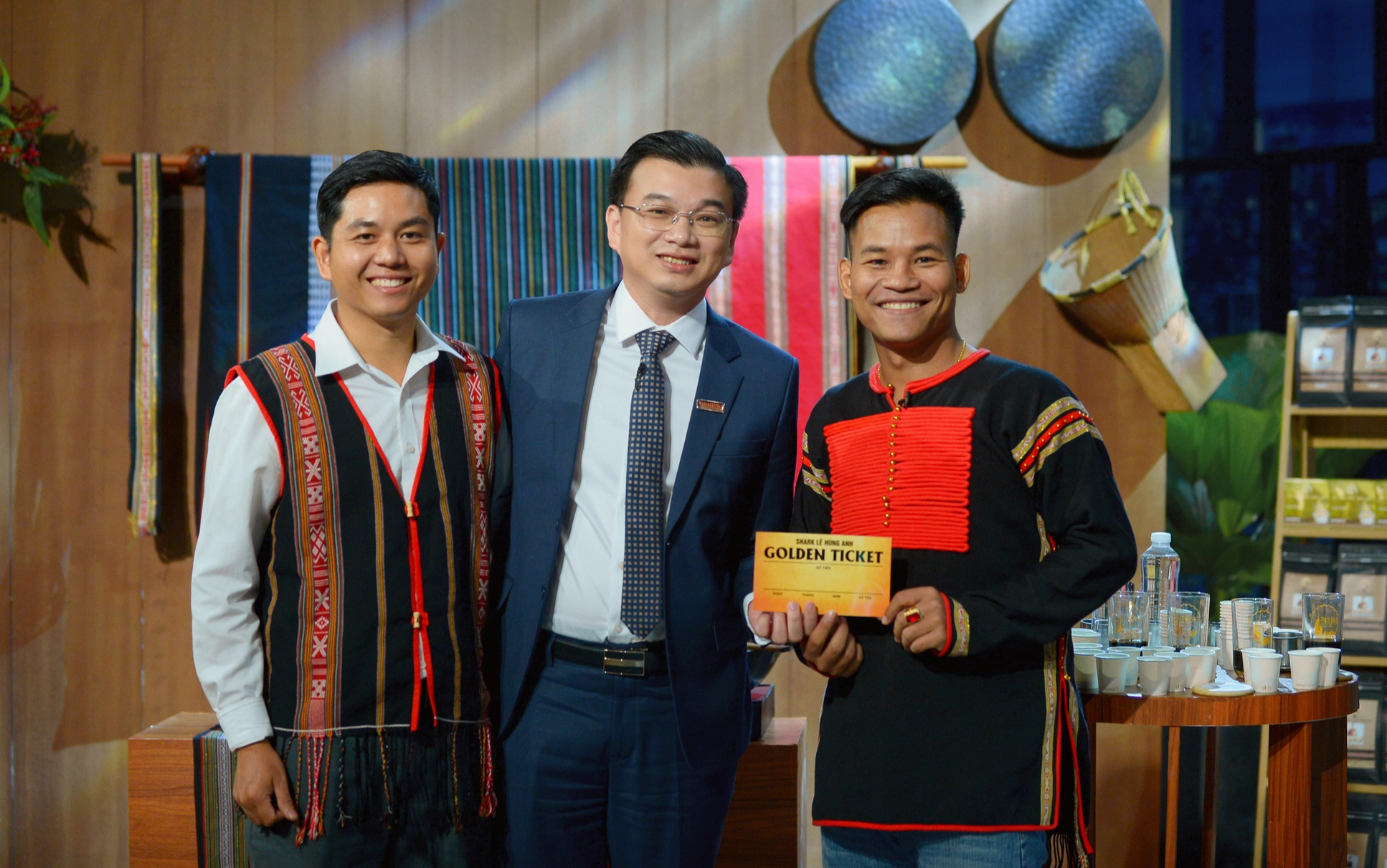 Chàng trai Ê đê làm điều gì khiến Shark Hùng Anh rút Golden Ticket giành deal “nảy lửa”- Ảnh 5.