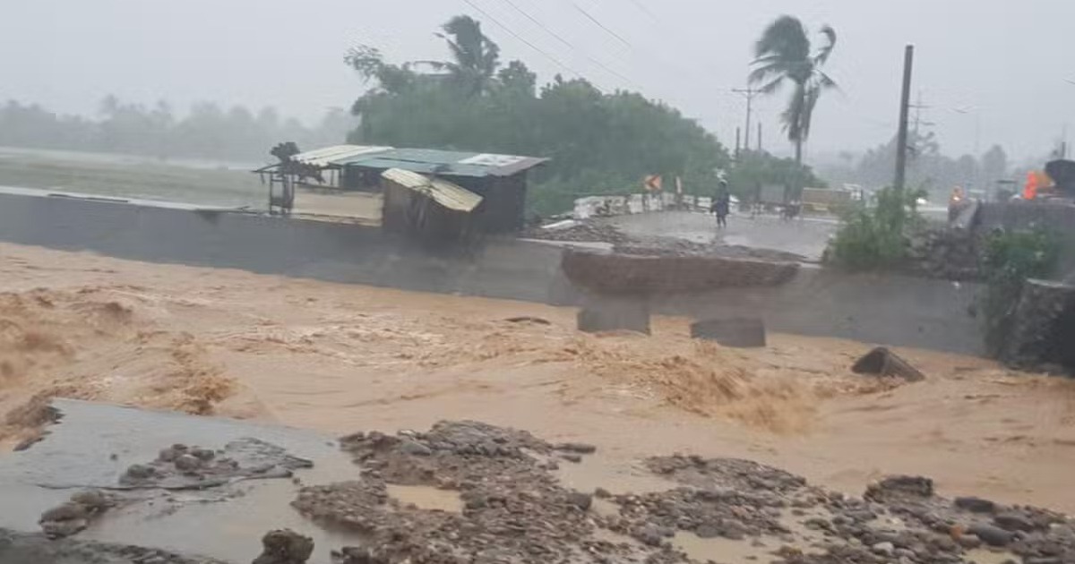 Bão Trà Mi chưa đổ bộ đã khiến hàng trăm ngàn người bị ảnh hưởng tại Philippines