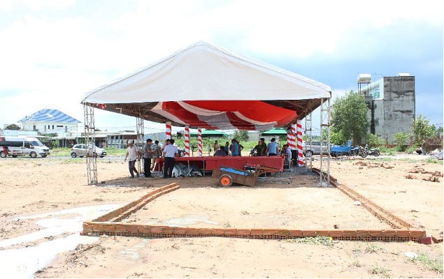 Đủ chiêu lừa đảo bất động sản - Ảnh 1.