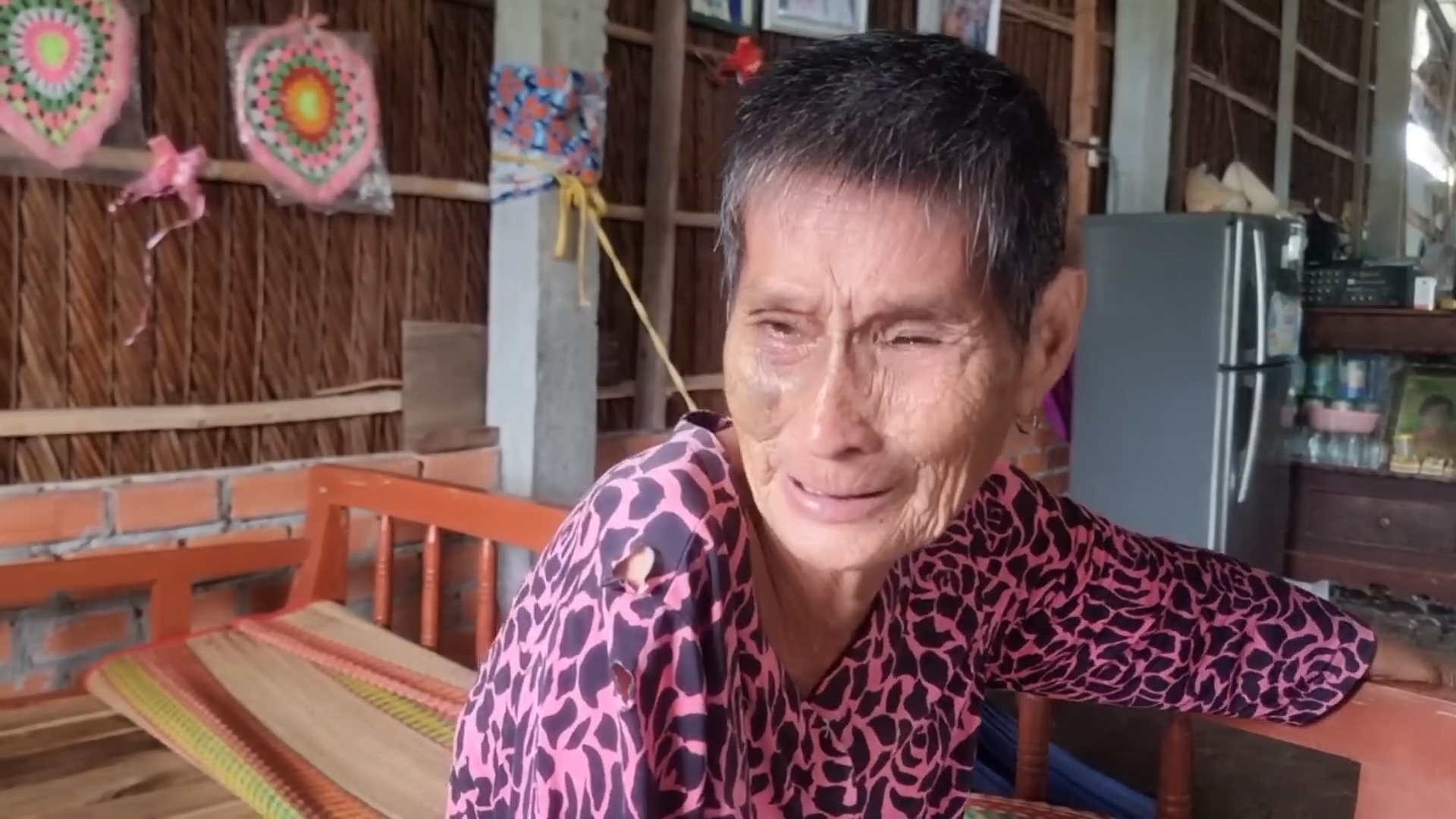 Mẹ chồng bị con dâu đánh ở Cà Mau gây xôn xao dư luận  - Ảnh 2.
