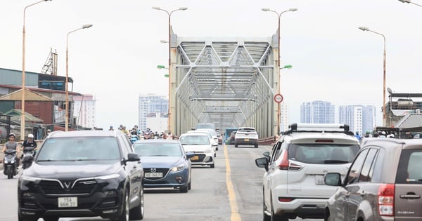 Hanoi still has more than 40 bridges that are not qualified for traffic.