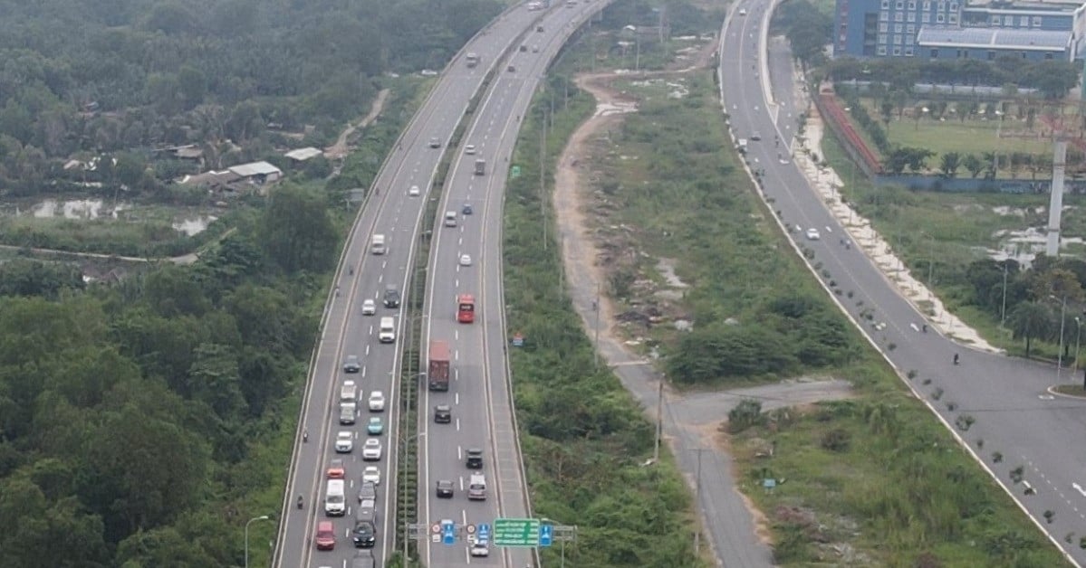 Près de 1 000 milliards de VND pour étendre l'autoroute Ho Chi Minh-Ville - Long Thanh à 8 voies