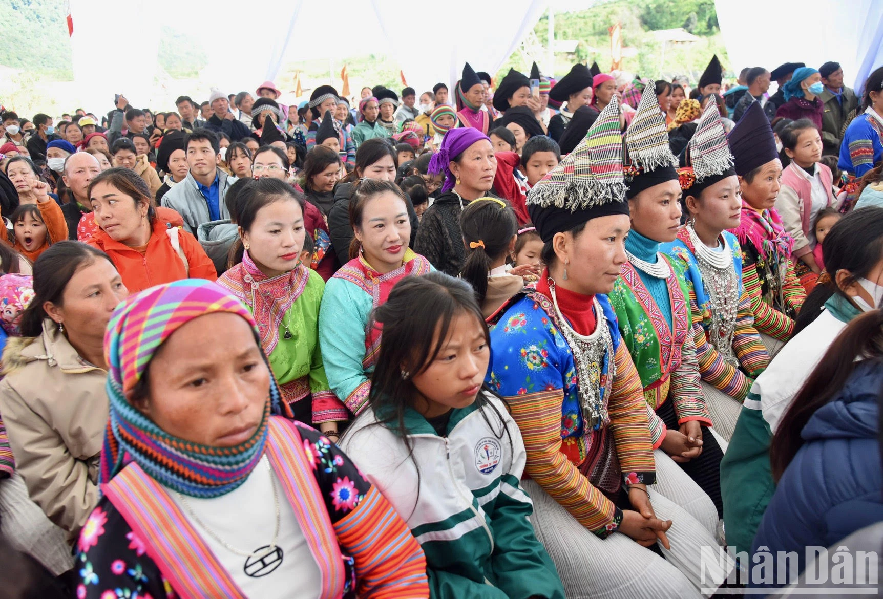 [Photo] Prime Minister celebrates Great Solidarity Day with ethnic people of Lai Chau province photo 4