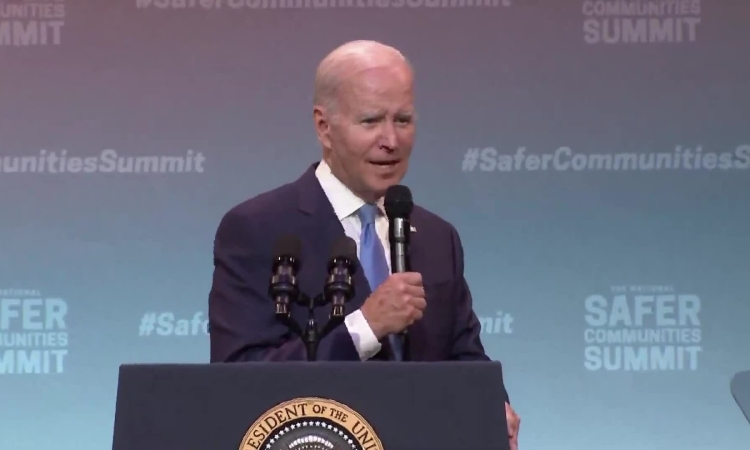 President Biden causes confusion when mentioning 'Queen'