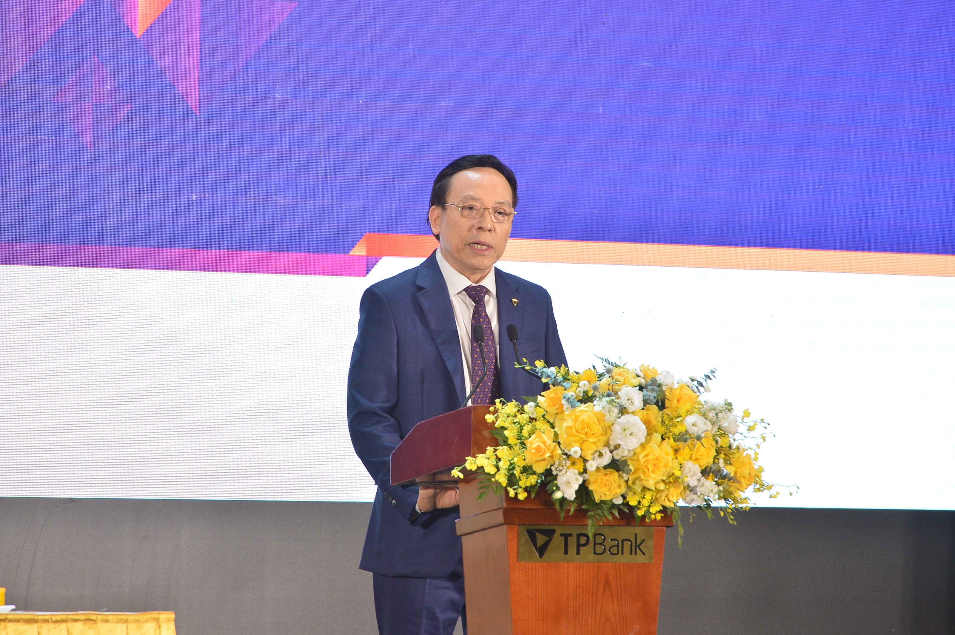 การเงิน - การธนาคาร - ประธาน โด มินห์ ฟู: TPBank จะจ่ายเงินปันผลเป็นเงินสดเป็นส่วนใหญ่