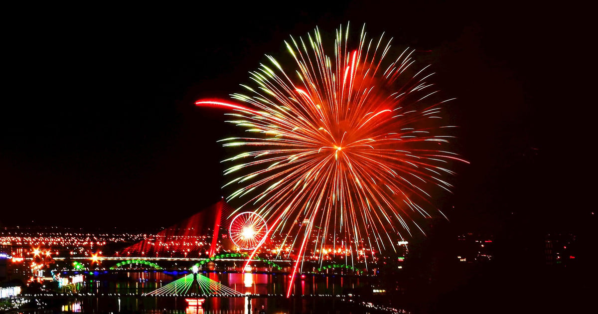 Ouverture du Festival international de feux d'artifice 2024 avec une performance de « vague brise-vent »